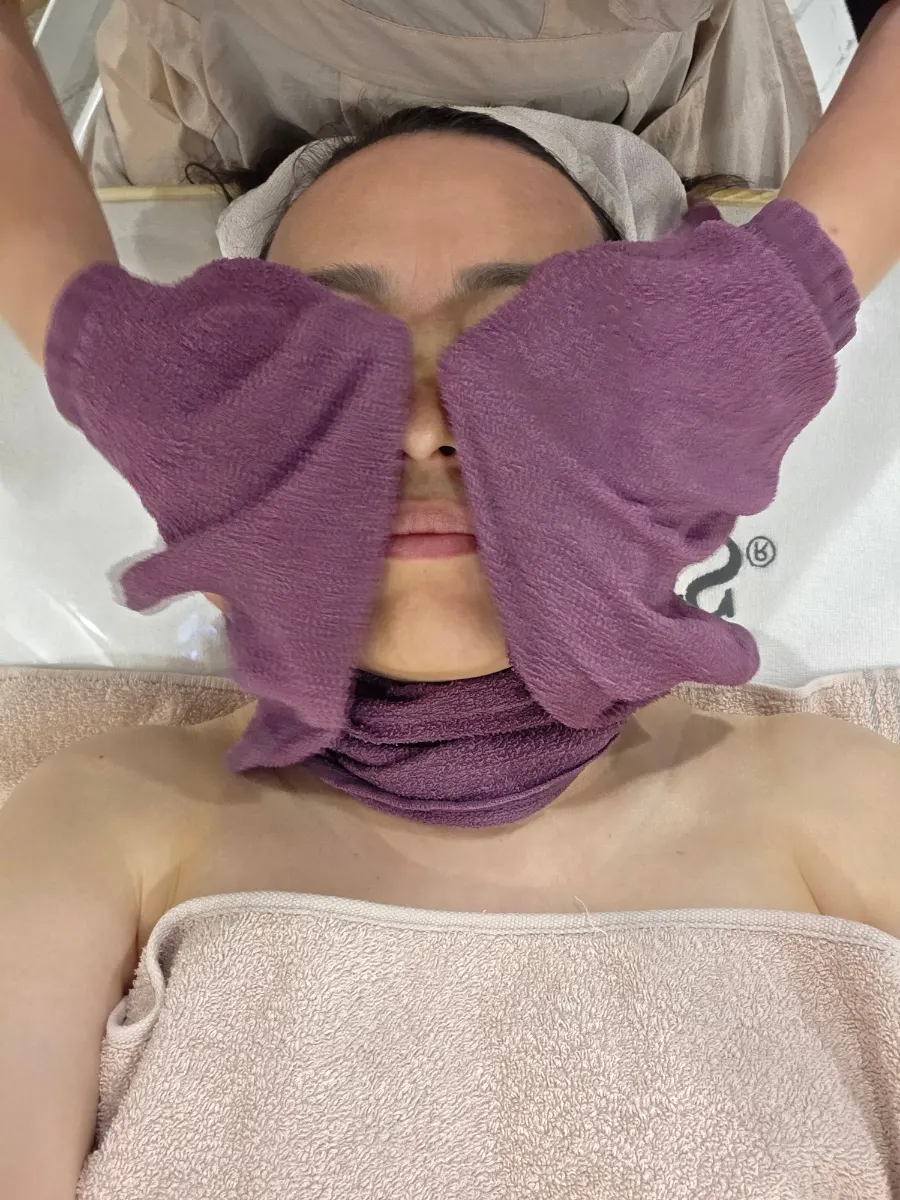 Relaxing scalp, neck, and shoulder care