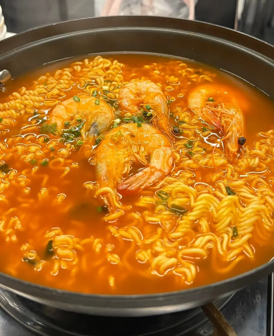 무료로 만들어주는 새우머리 버터구이