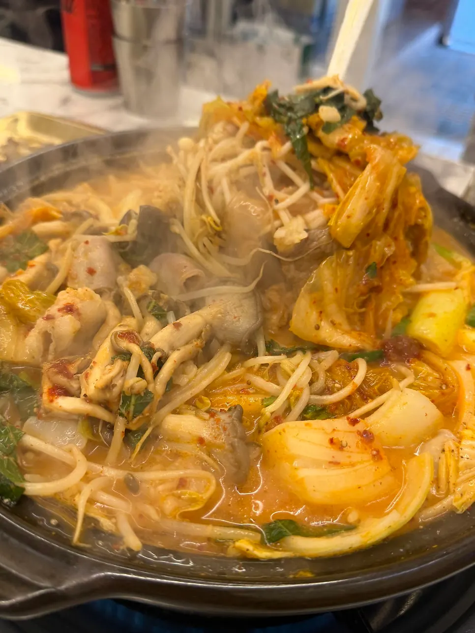 Stew broth and hanwoo intestine