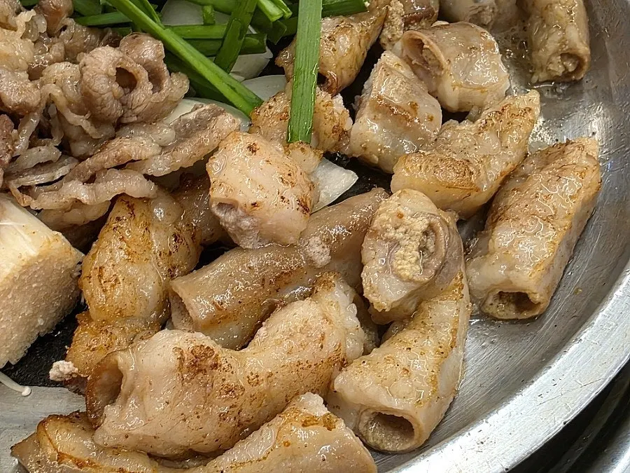 아이들과 함께 먹는 한우곱창구이 상차림