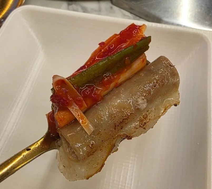 반찬을 리필할 수 있는 황곱 셀프바