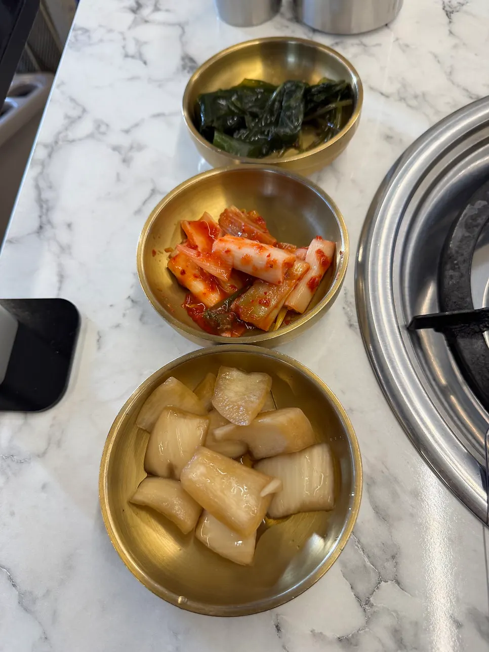 은은한 조명의 황곱 검단신도시점 매장 내부