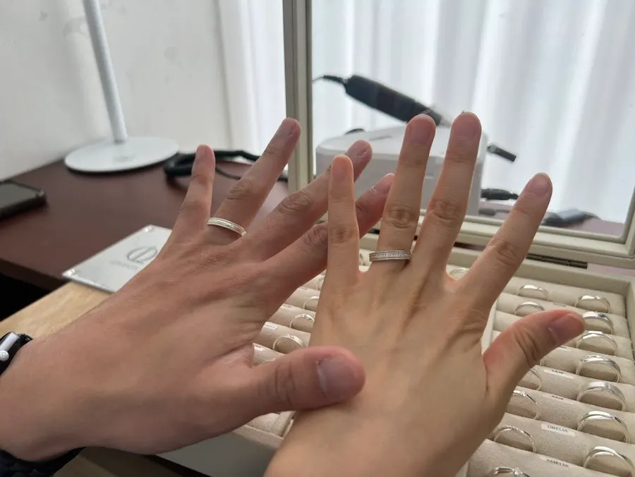 보석과 부가세가 포함된 로벤타 가격 안내
