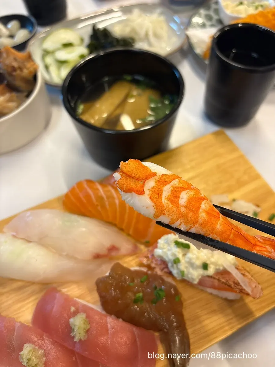 Close-up of aged sushi at Hwangje Sushi Ilsan Main Branch