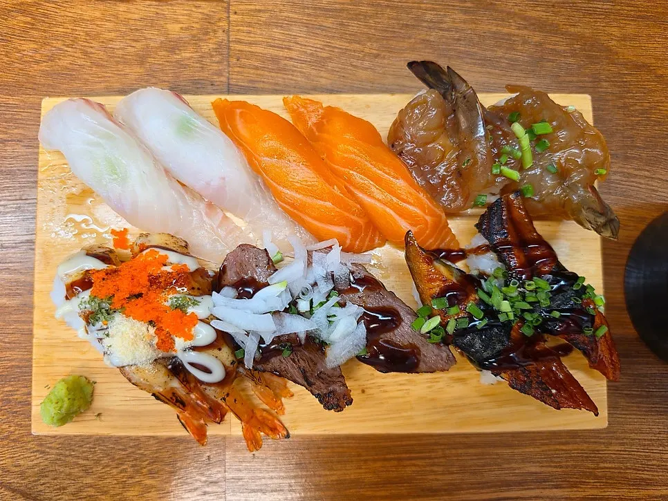 Full table spread of Popular 6-Type Assorted Sushi 12p