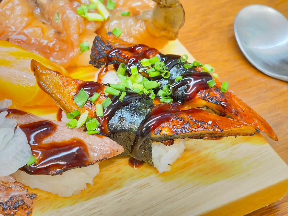 Grilled beef sushi and grilled shrimp sushi