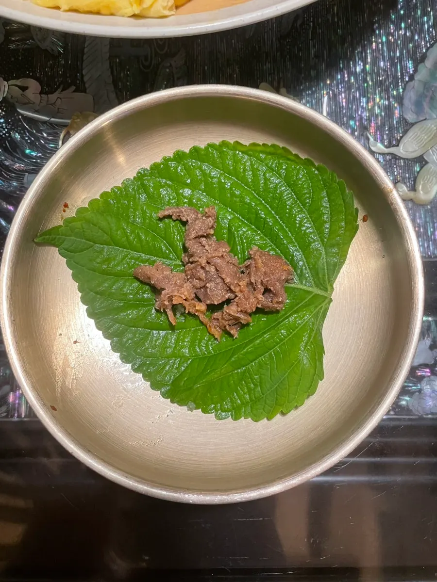 Close-up of the Cheomseongdae-shaped crab fried rice