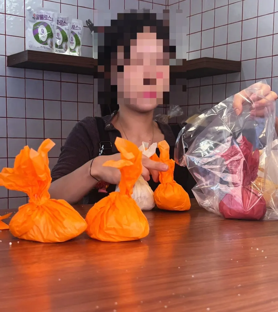 주문 후 바로 포장되는 황남모찌
