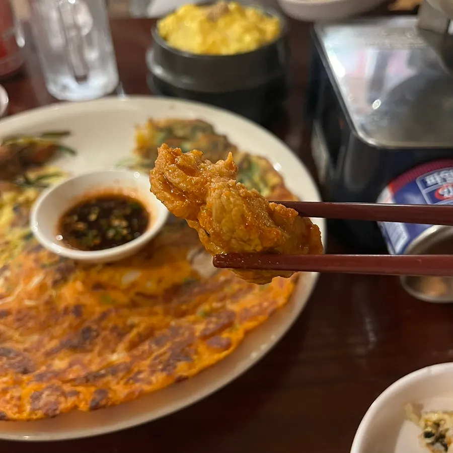 Sujebi inside the galbi-jjim