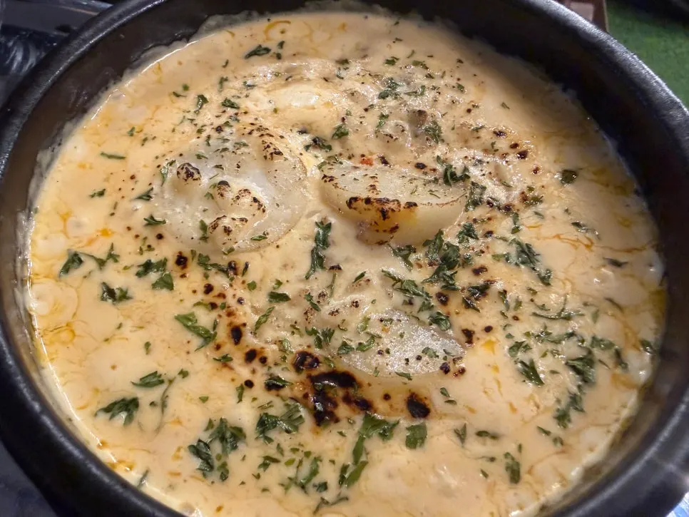 Hangover cream risotto with scallop