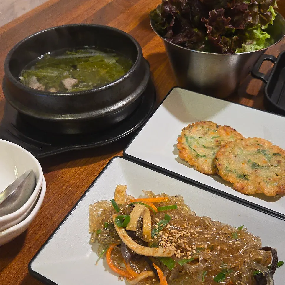 A full spread of basic side dishes at Hwaro 1979