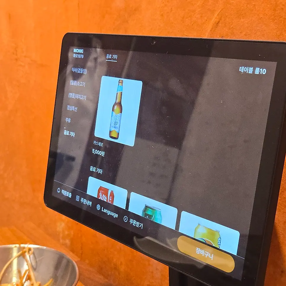 Table-order tablet installed at every table
