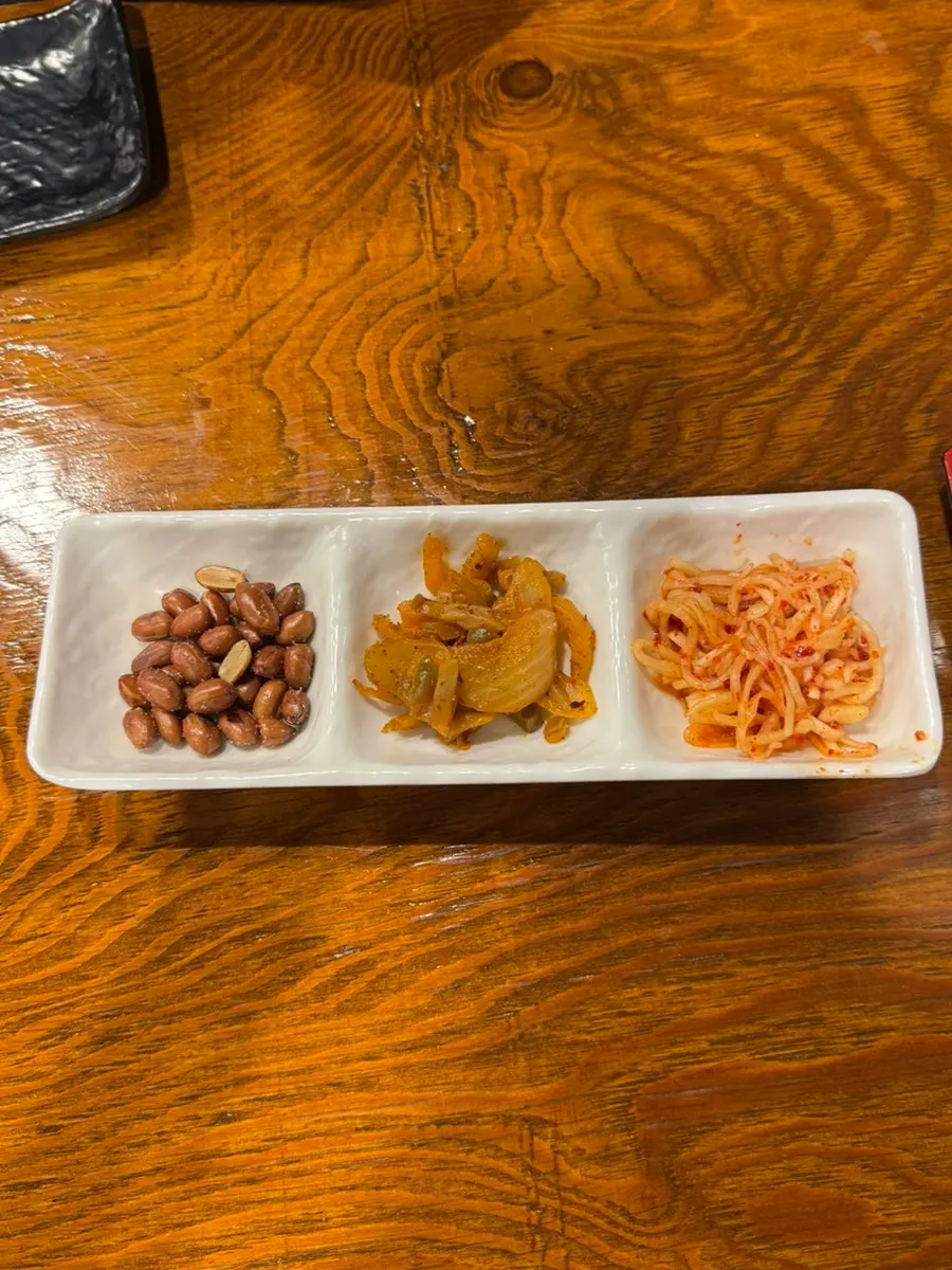 땅콩 짜사이 무생채 기본 반찬 상차림