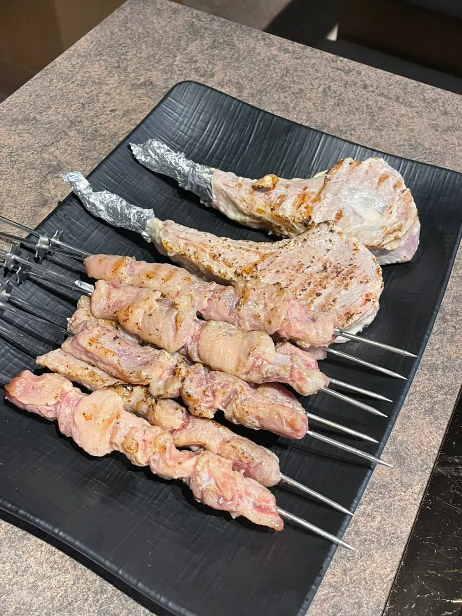 주문한 양늑간살 꼬치와 양갈비 상차림