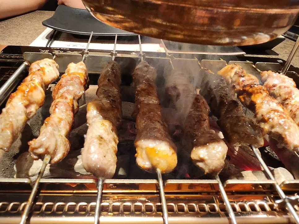 Ordered lamb sirloin and rib-meat skewers