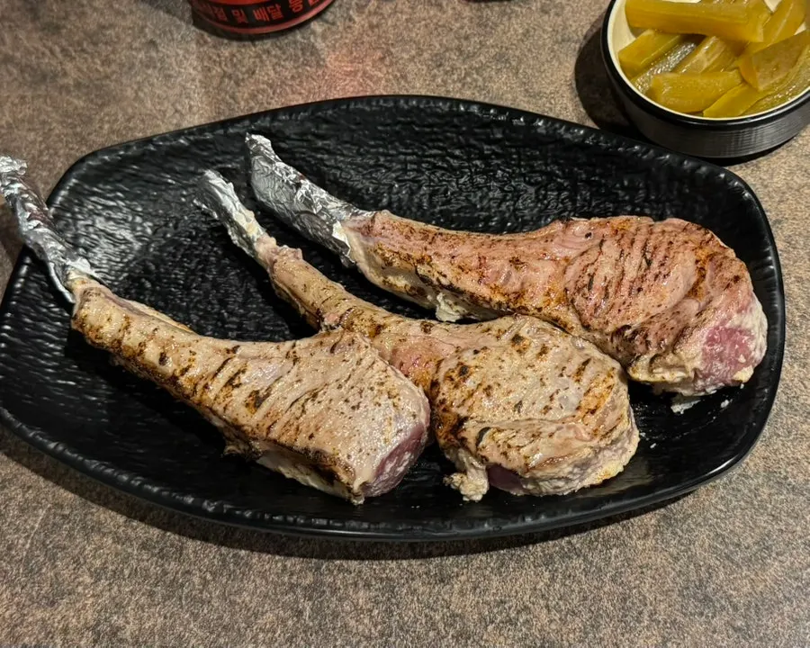 French rack served on a plate