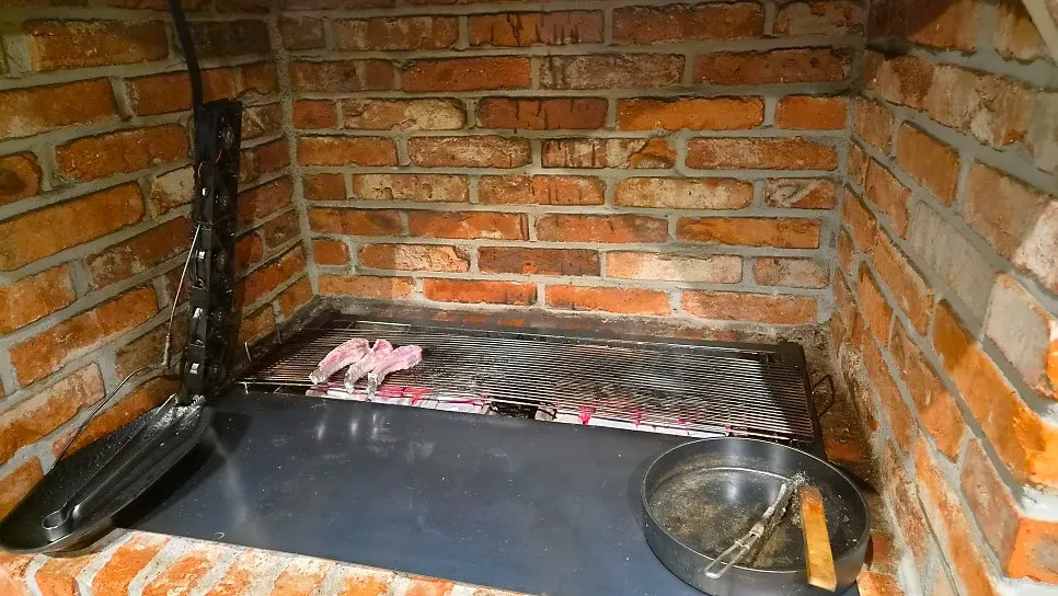 8인·12인 단체 룸 공간