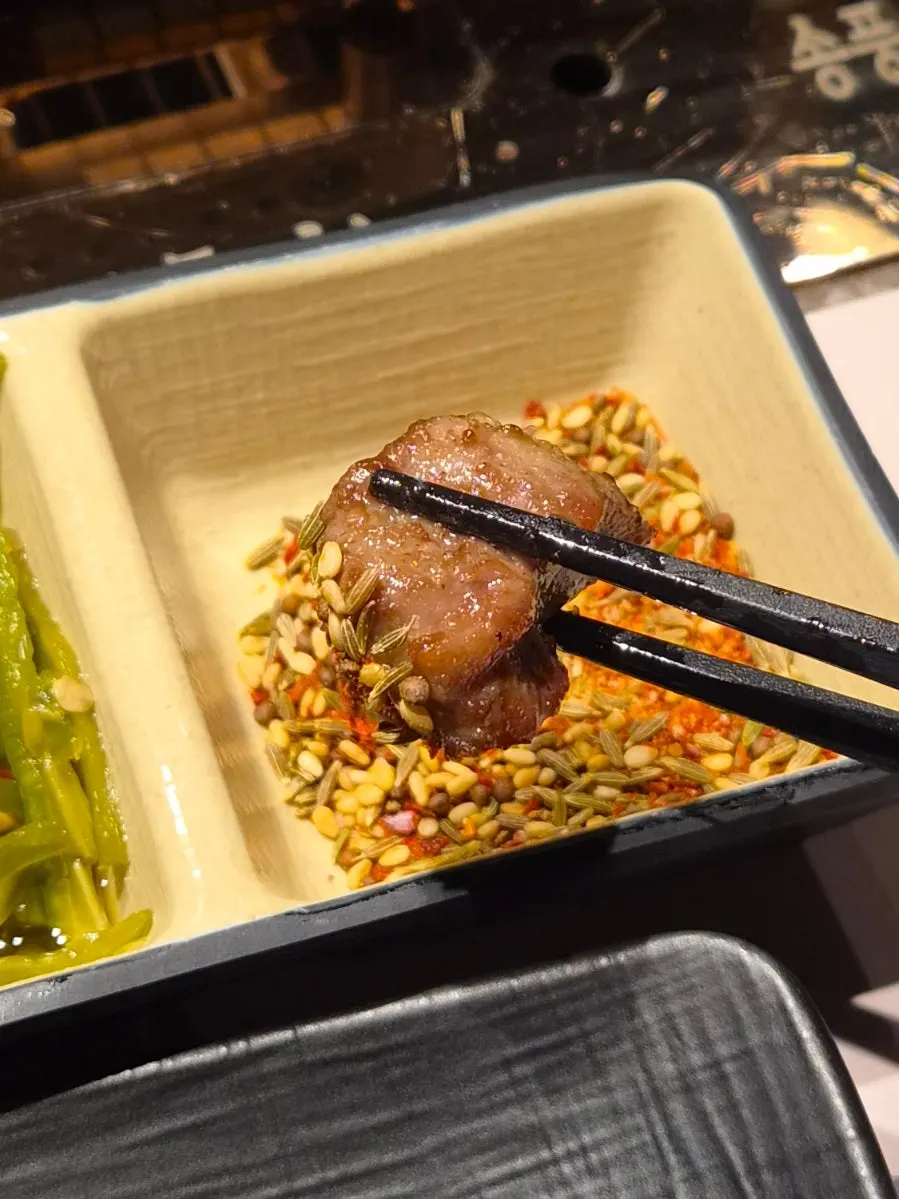 Lamb chop paired with leek flower sauce