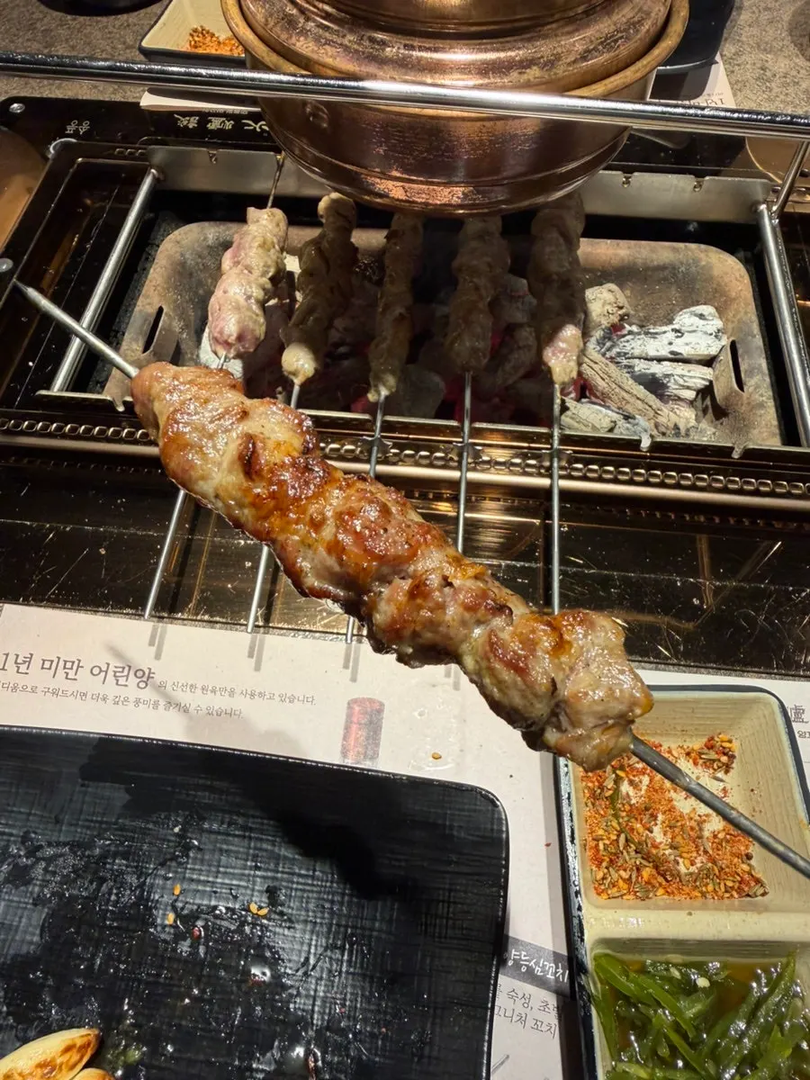 구워지는 양꼬치