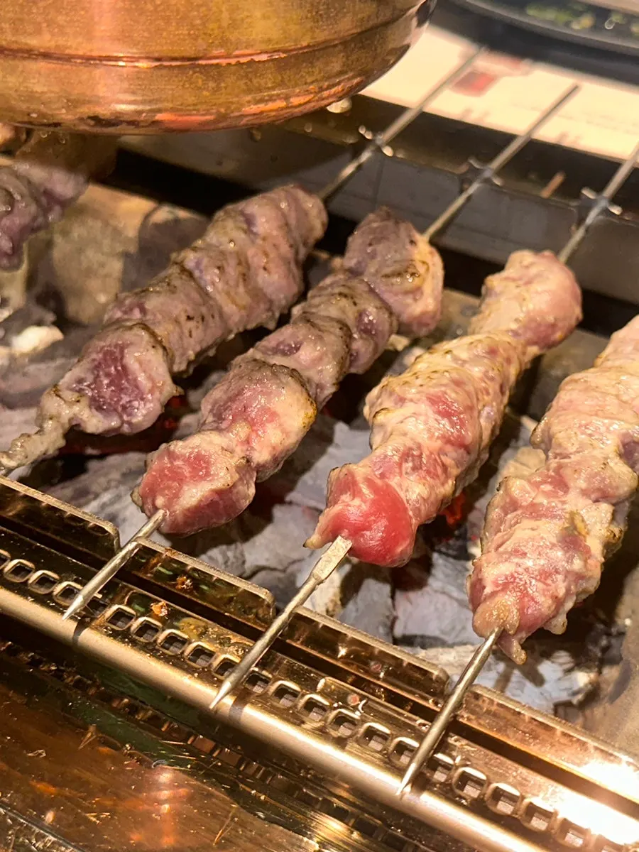 후드가 달린 화로담양꼬치 마곡 테이블