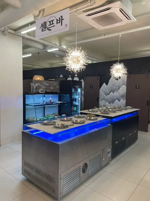 Self-serve bar inside Hwadamga