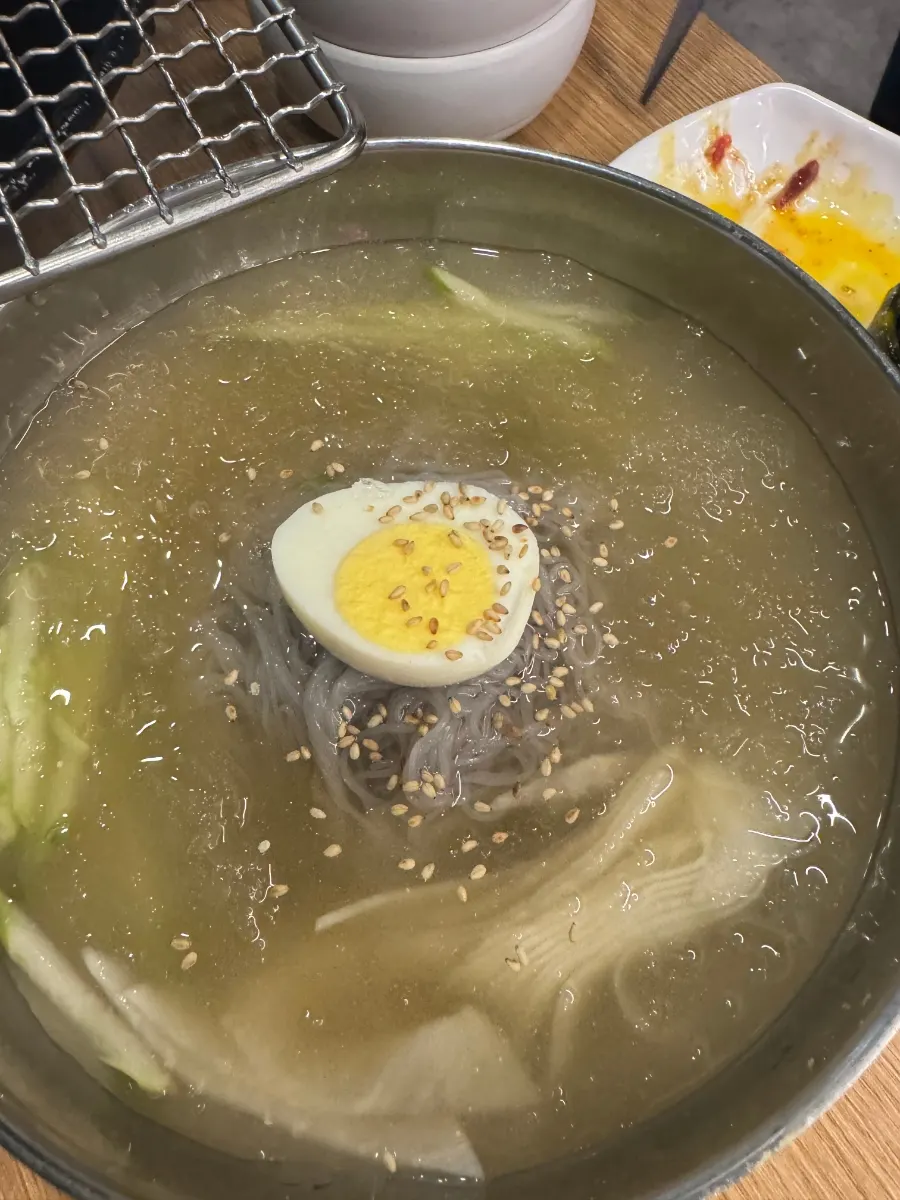 Savory pot rice shared by the family