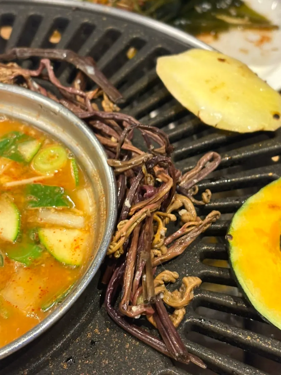 파김치와 함께 먹는 돼지고기