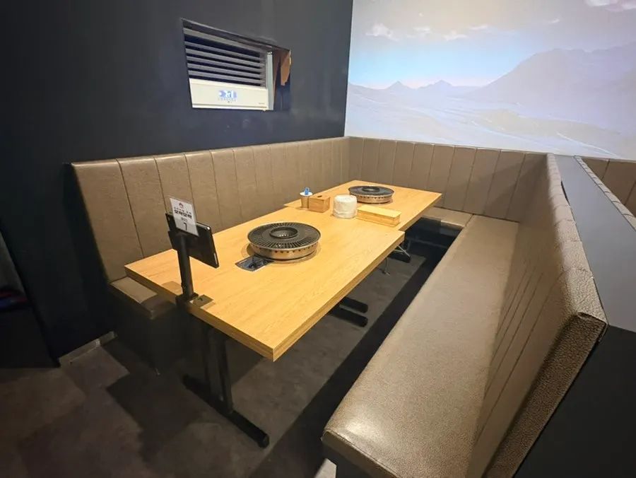 화성 회식에 좋은 매장 좌석