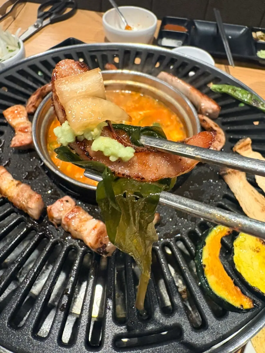 잘 익혀가는 한돈 구이