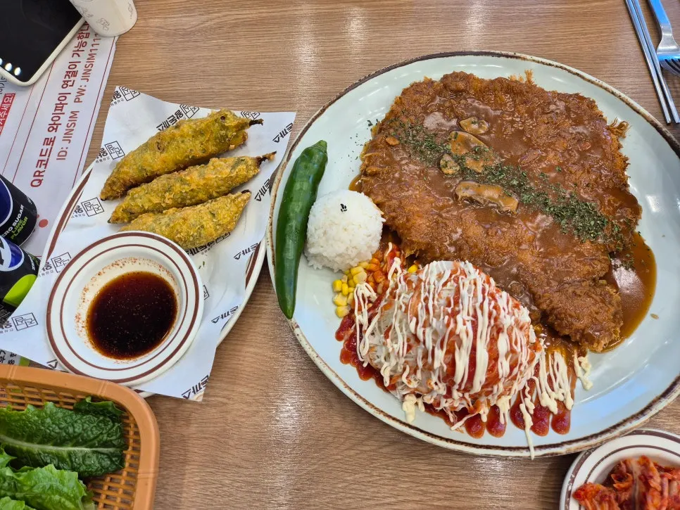 진심왕돈까스 화순점 내부 좌석