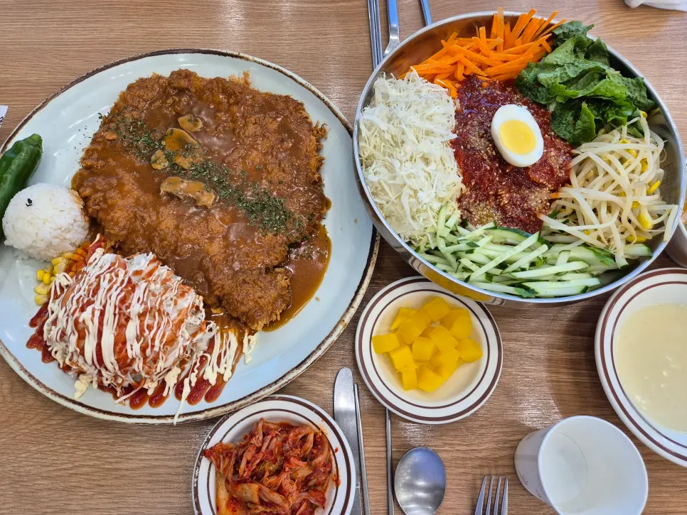 식사를 마친 진심왕돈까스 테이블