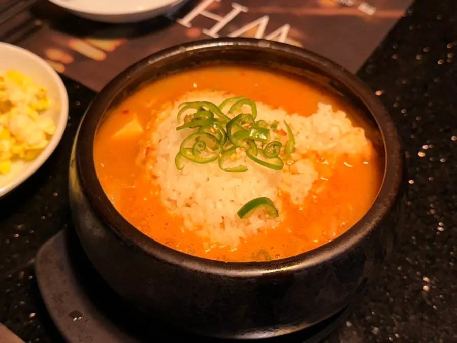 뚝배기에 나온 차돌된장술밥