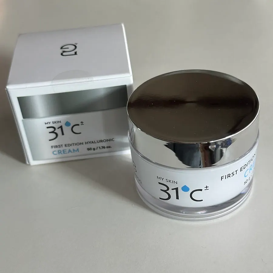 Moisturizing cream for winter moisture-barrier care