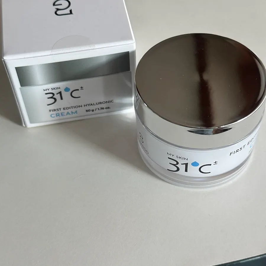 Moisture care focused on inner tightness and dryness