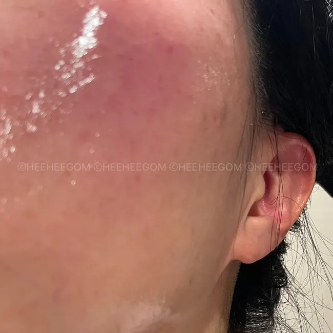 보호캡을 제거한 말캉한 수분크림 제형