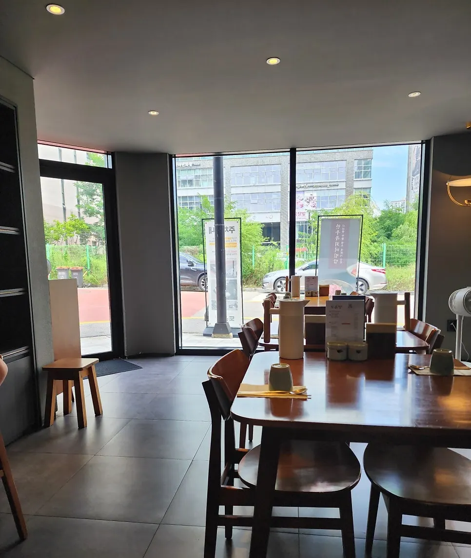 Doonjeong interior filled with natural light