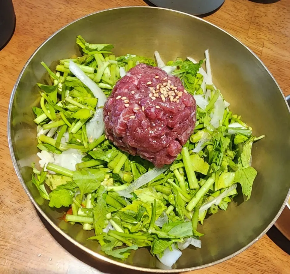 Ordered Korean beef yukhoe bibimbap and gomtang dishes