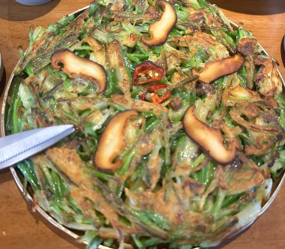 A hot bowl of spicy tripe gomtang