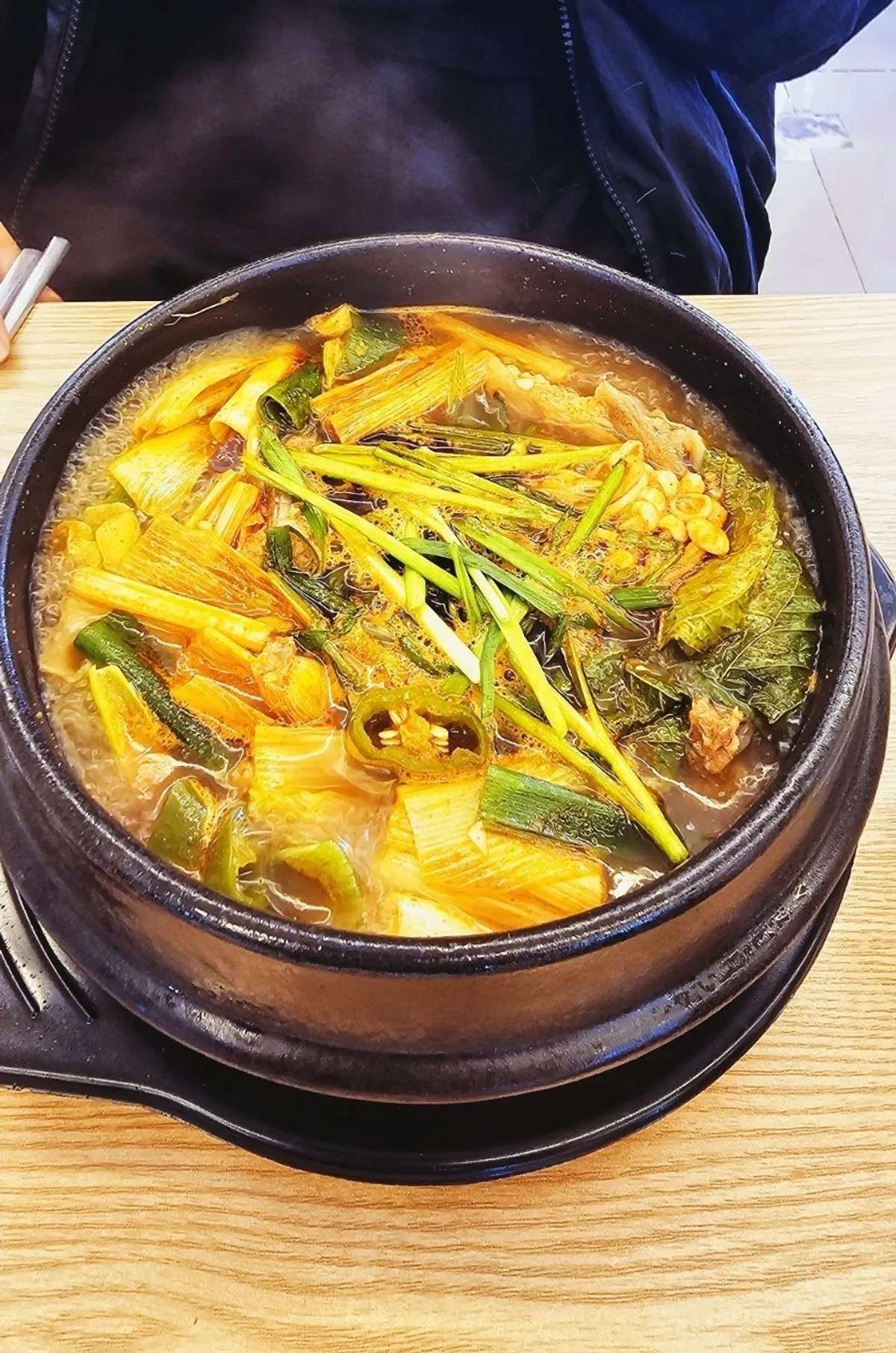 15000원 염소탕 특 그릇