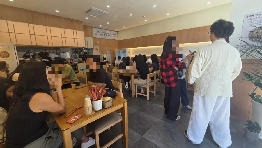 Main menu information at Hyangtaek Cheonan Buldang Branch