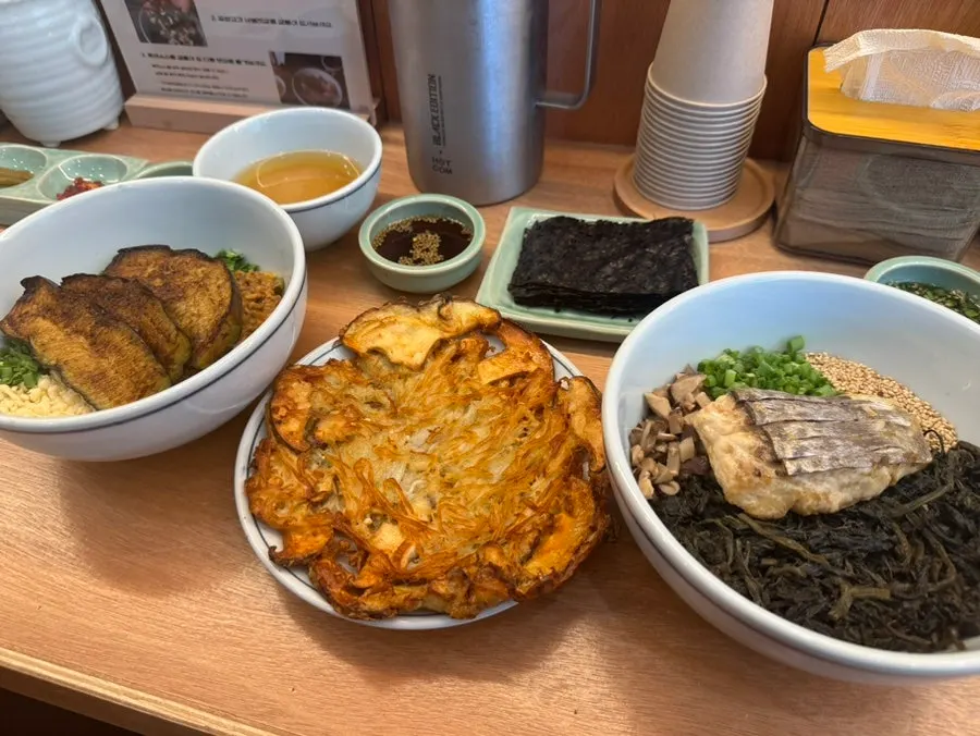 Sign explaining how to eat the food at Hyangtaek