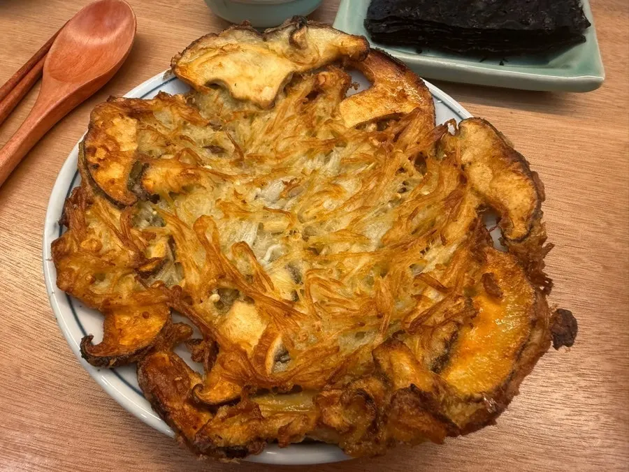 Eggplant doenjang rice bowl served with kelp vinegar