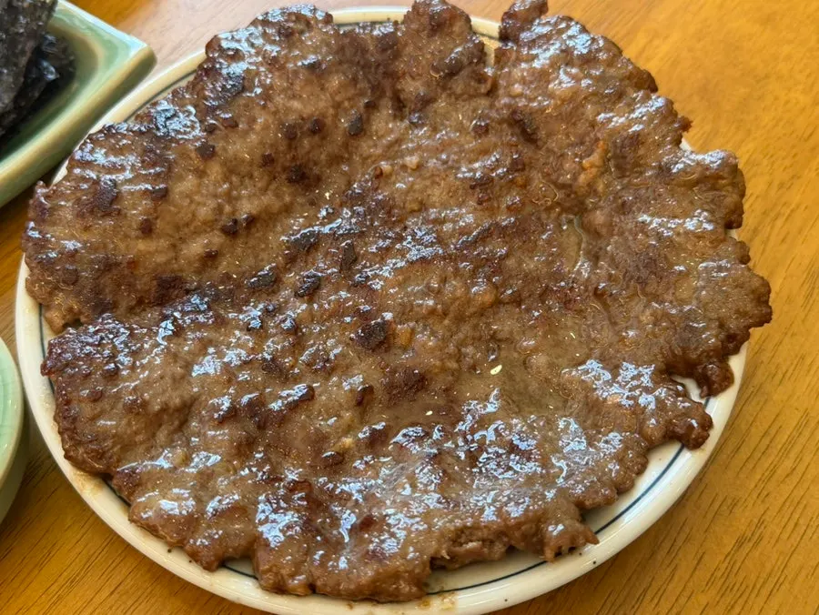 양념이 입혀진 향택 한판갈비