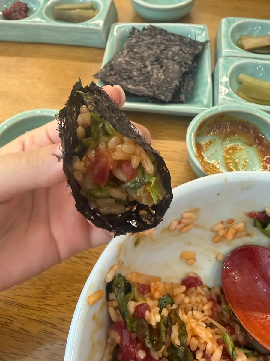 곱창김에 싸 먹는 비빔밥 한 쌈