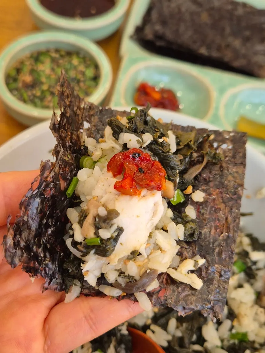 Mackerel gondre rice wrapped in gim