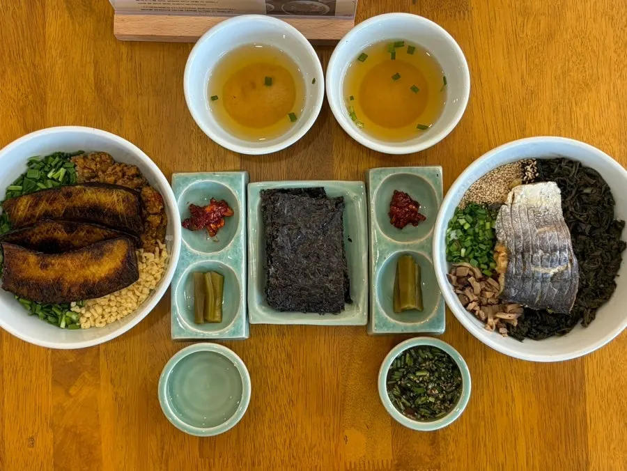 Table set with all three dishes for lunch at Hyangtaek