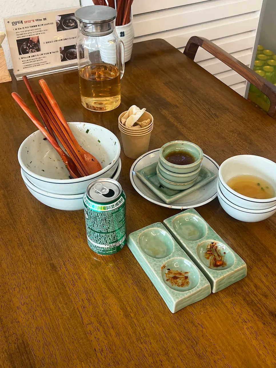 Empty bowls at Hyangtaek Daebong Branch after finishing the meal