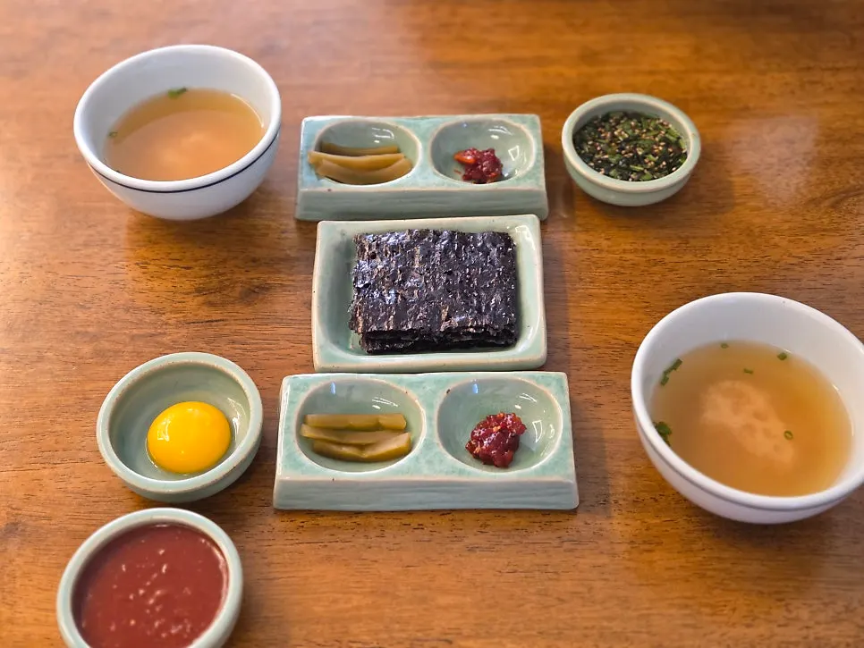 Side dishes set on the table at Hyangtaek Daebong Branch