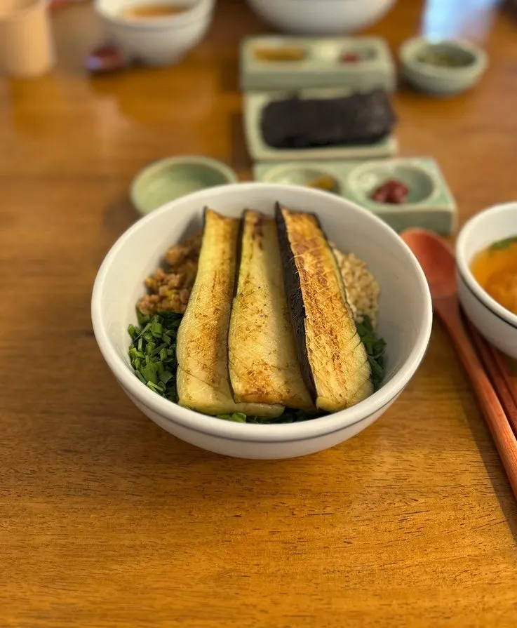 A spoonful of mackerel gondre rice mixed with soy sauce seasoning