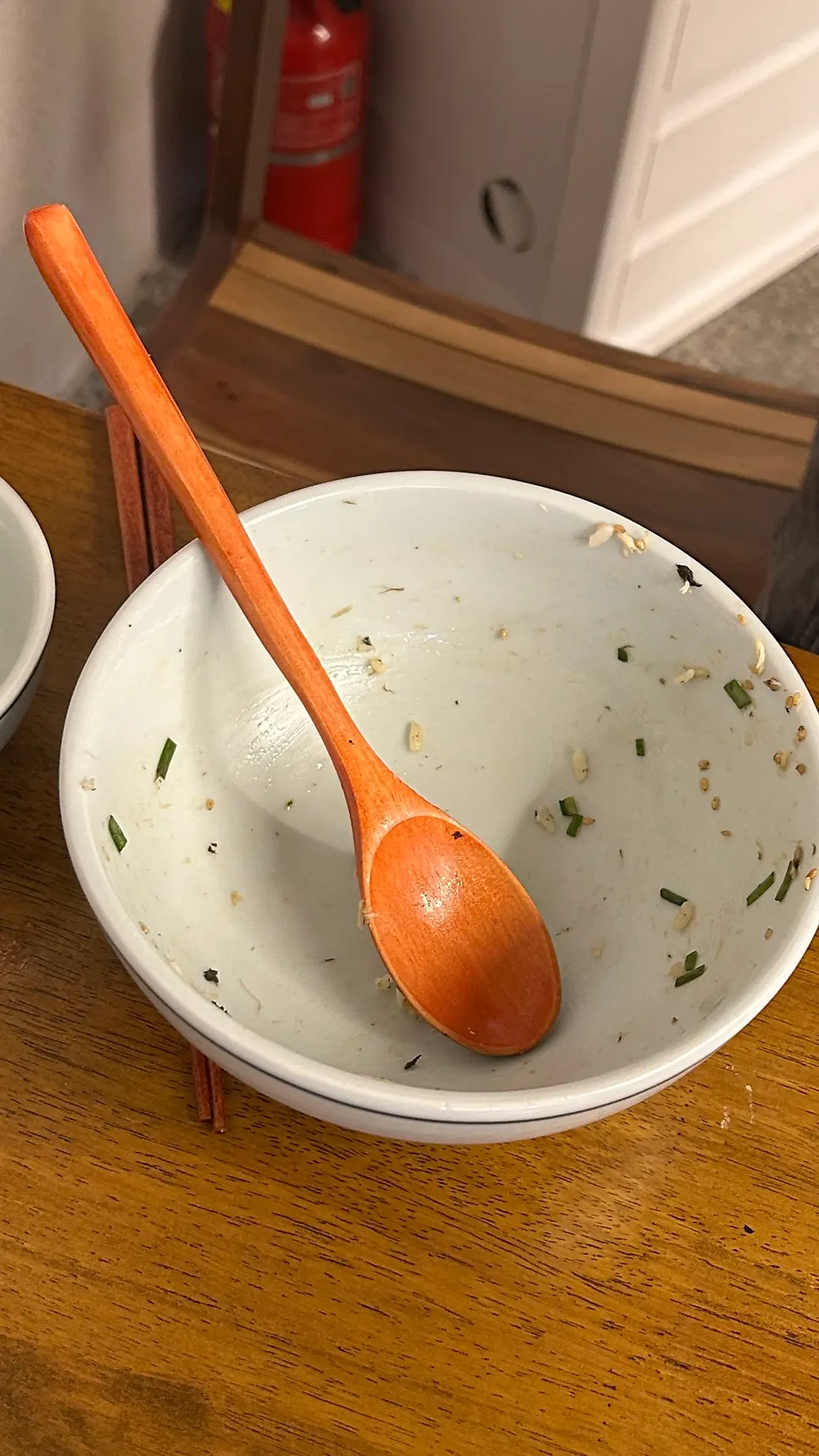 싹 비운 청어알비빔면 그릇